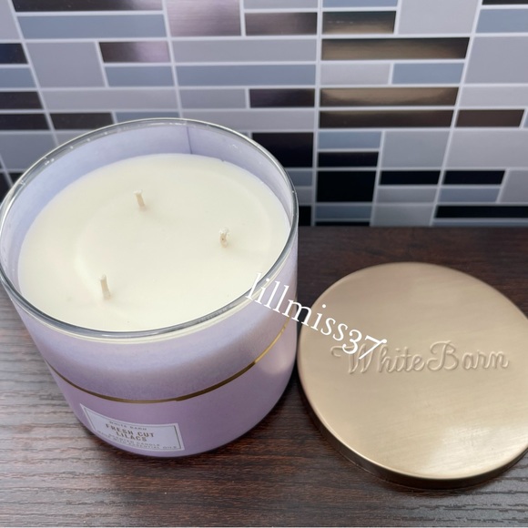 2X BRAND NEW BATH AND BODY WORKS 3 WICK CANDLES FRESH CUT LILACS DEEP BLUE SEA - Picture 6 of 6